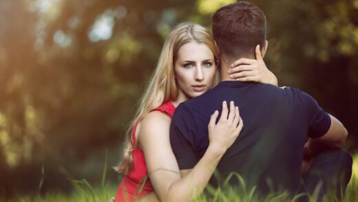 10 Safety Tips for a Real World Date with a Person Met Online