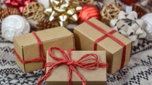 12 Sustainable Holiday Gift Ideas for Everyone on your List