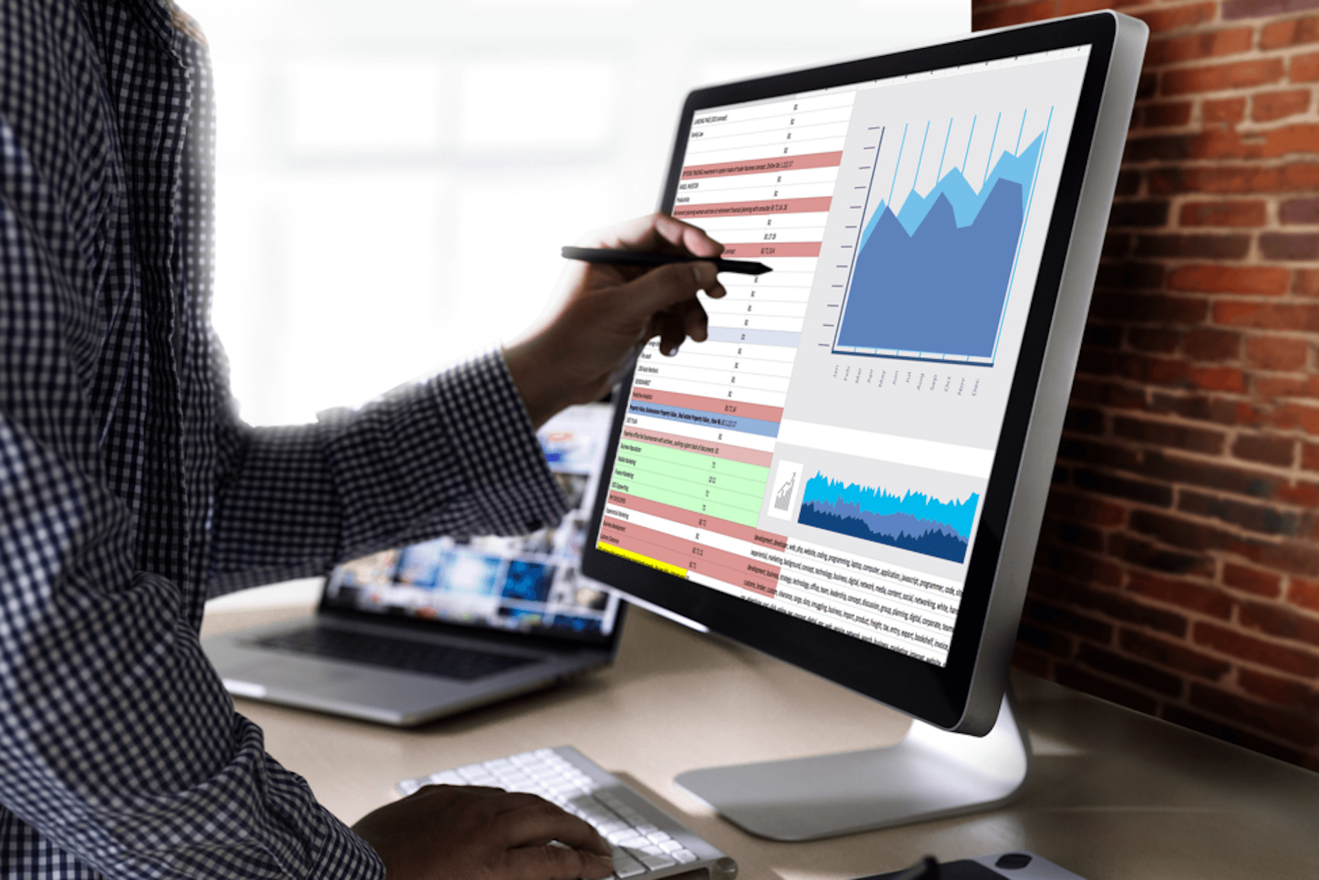 analytical skills in the workplace        
        <figure class=