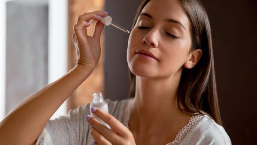 Hyaluronic Acid vs Retinol