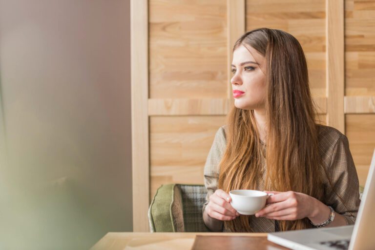 10 Strategies to Overcome Distractions | GetSetHappy